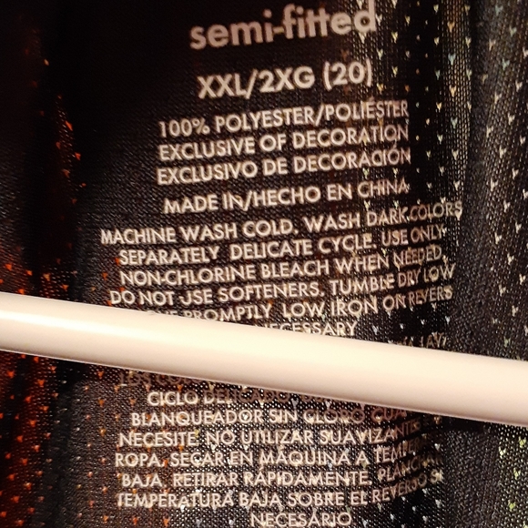 Top/Workout - Picture 10 of 10